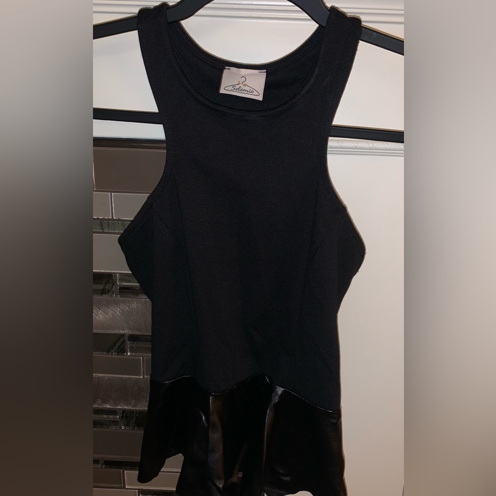 Razor back shirt.